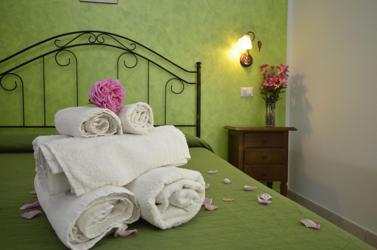 Tre Passi Dal Mare Bed & Breakfast San Vito Lo Capo Exterior photo